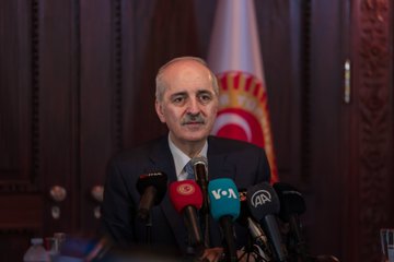 TBMM Başkanı Numan Kurtulmuş, Türk Basın Mensuplarıyla NATO Zirvesi Buluşmasında Görüştü