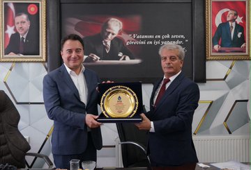 Deva Partisi Genel Başkanı Ali Babacan, Suvarlı Belediyesi'ni Ziyaret Etti