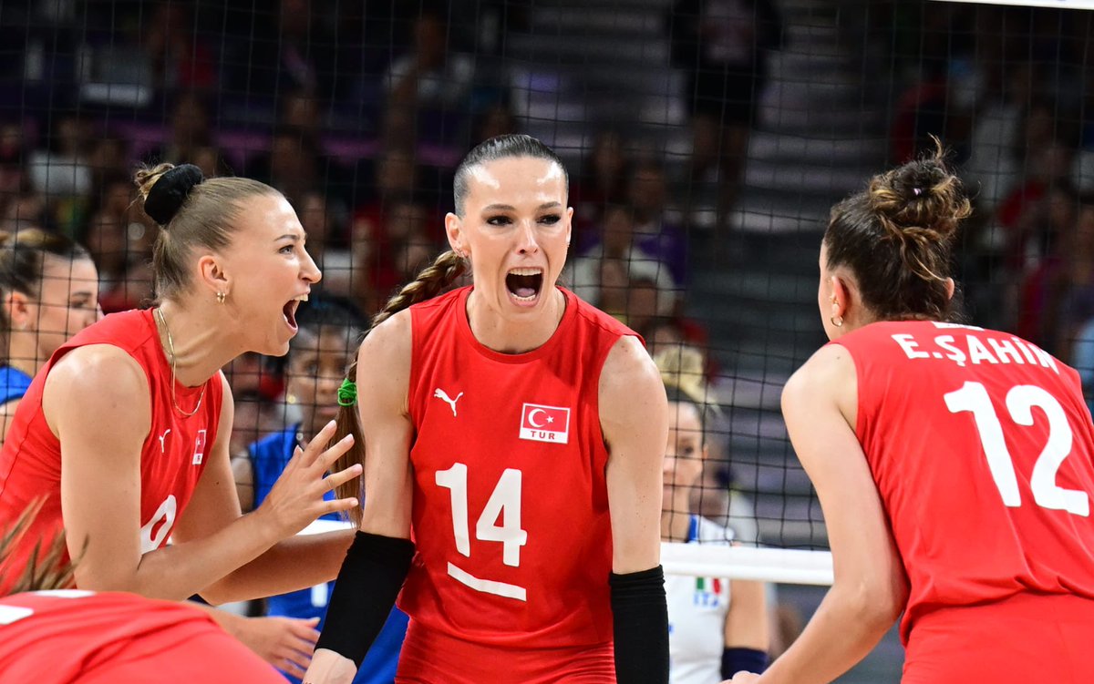 Türkiye Kadın Voleybol Milli Takımı Paris 2024 Olimpiyat Oyunları'nda Yarı Finale Yükseldi