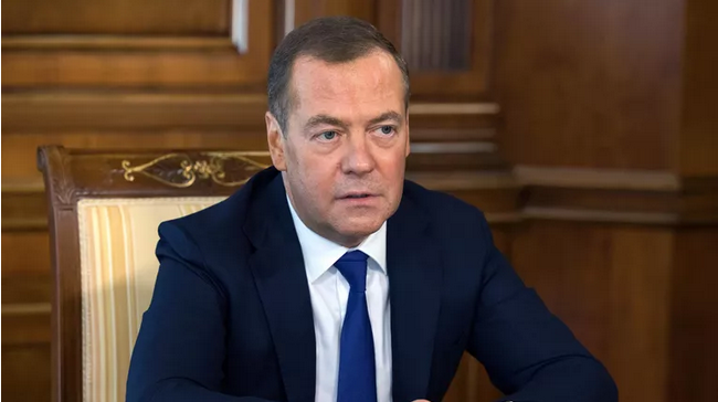 Rusya Başbakan Yardımcısı Dmitry Medvedev'den Yeni Sömürgecilik Uygulamalarına Karşı Mücadele Çağrısı