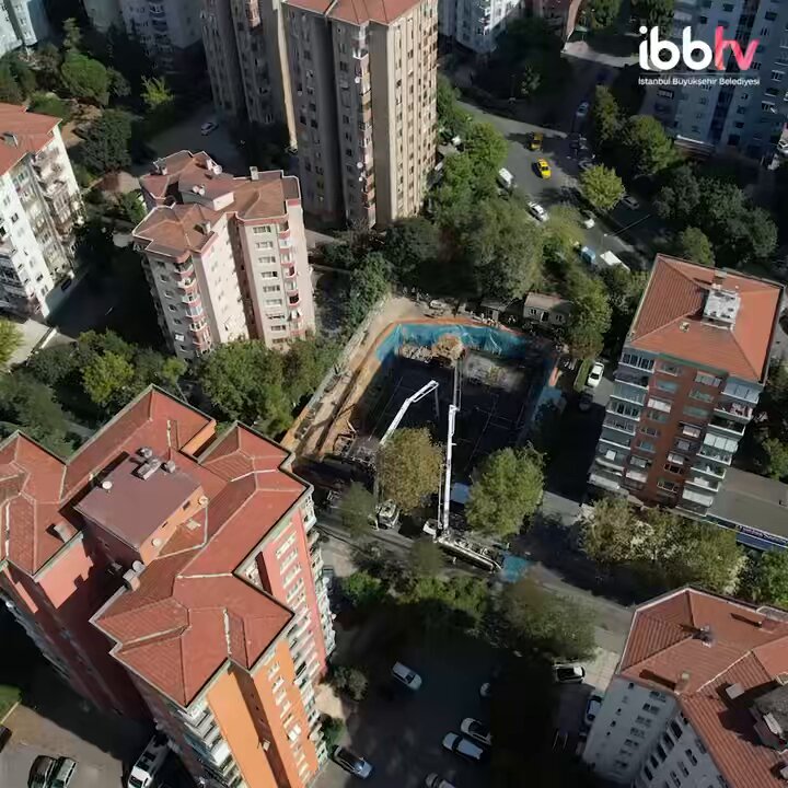 İstanbul Büyükşehir Belediye Başkanı Ekrem İmamoğlu, 