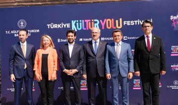 Türkiye Kültür Yolu Festivali, Çanakkale'de Coşkulu Bir Açılışla Başladı