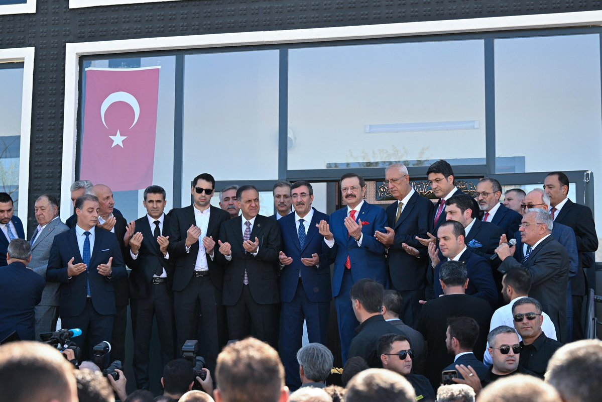 Türkiye Cumhurbaşkanı Yardımcısı'dan Bingöl'de Cami Açılışı