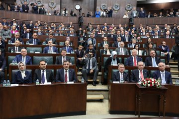 AK Parti, Grup Toplantısında Sorunlara Odaklandı