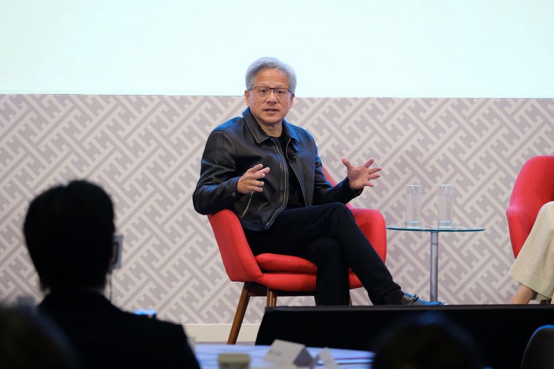 NVIDIA CEO'su Jensen Huang, yapay zekanın geleceği hakkında önemli bilgiler paylaştı