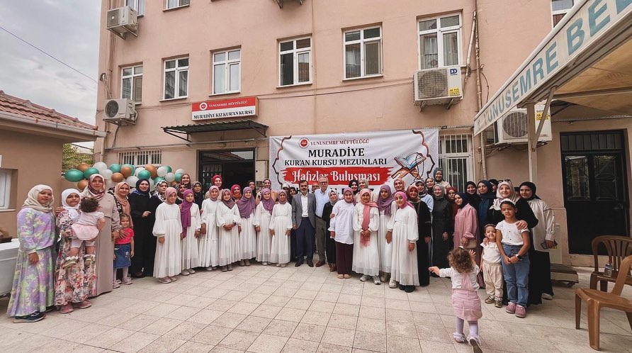 Muradiye Hafızlık Kız Kur’an Kursu Mezunlar Günü Buluşması