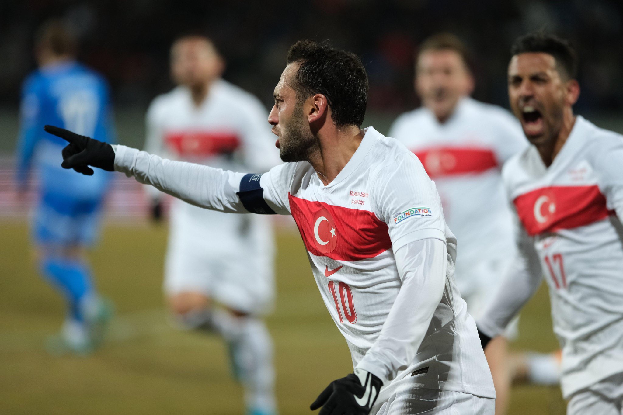 İzlanda’yı 4-2 ile Mağlup Eden Milli Takım’a Kutlama 