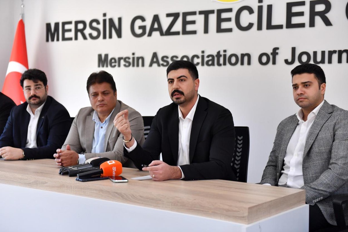 Mersin Spor Kulübü Yönetimi Gazeteciler Cemiyeti'ni Ziyaret Etti