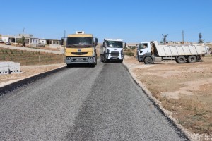 Şanlıurfa Büyükşehir Belediyesi Kırsal Yollarda Çalışmalarını Sürdürüyor