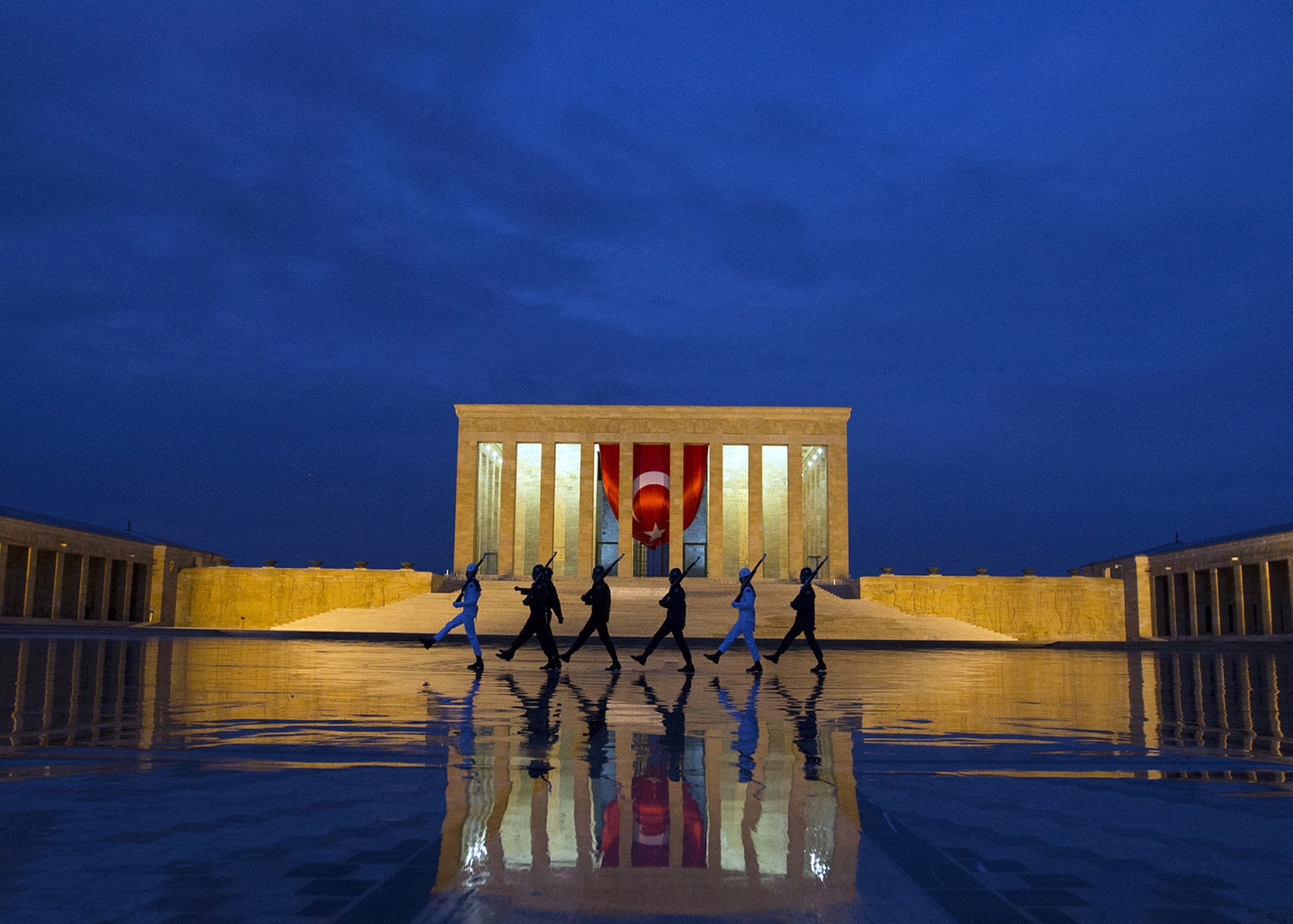 10 Kasım: Atatürk'ü Anma Günü