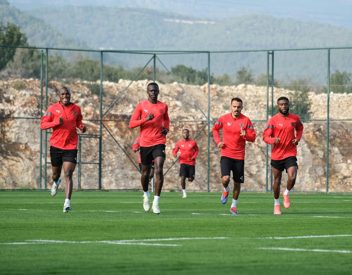 Atakaş Hatayspor Göztepe Maçı Öncesi Hazırlıklara Başladı