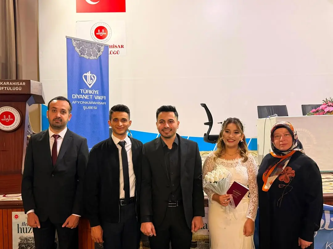 Afyonkarahisar Aile Ve Sosyal Hizmetler İl Müdürlüğü'nden Destek Alan Gültekin Çifti Evlendi