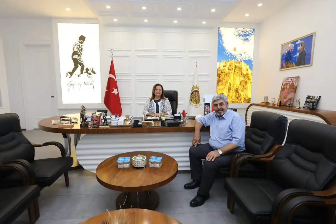 Afyonkarahisar Belediye Başkanı Burcu Köksal, Selçuklu Camii Yaptırma ve Yaşatma Derneği Başkanı Abdullah Demirdelen ile Görüş Alışverişinde Bulundu