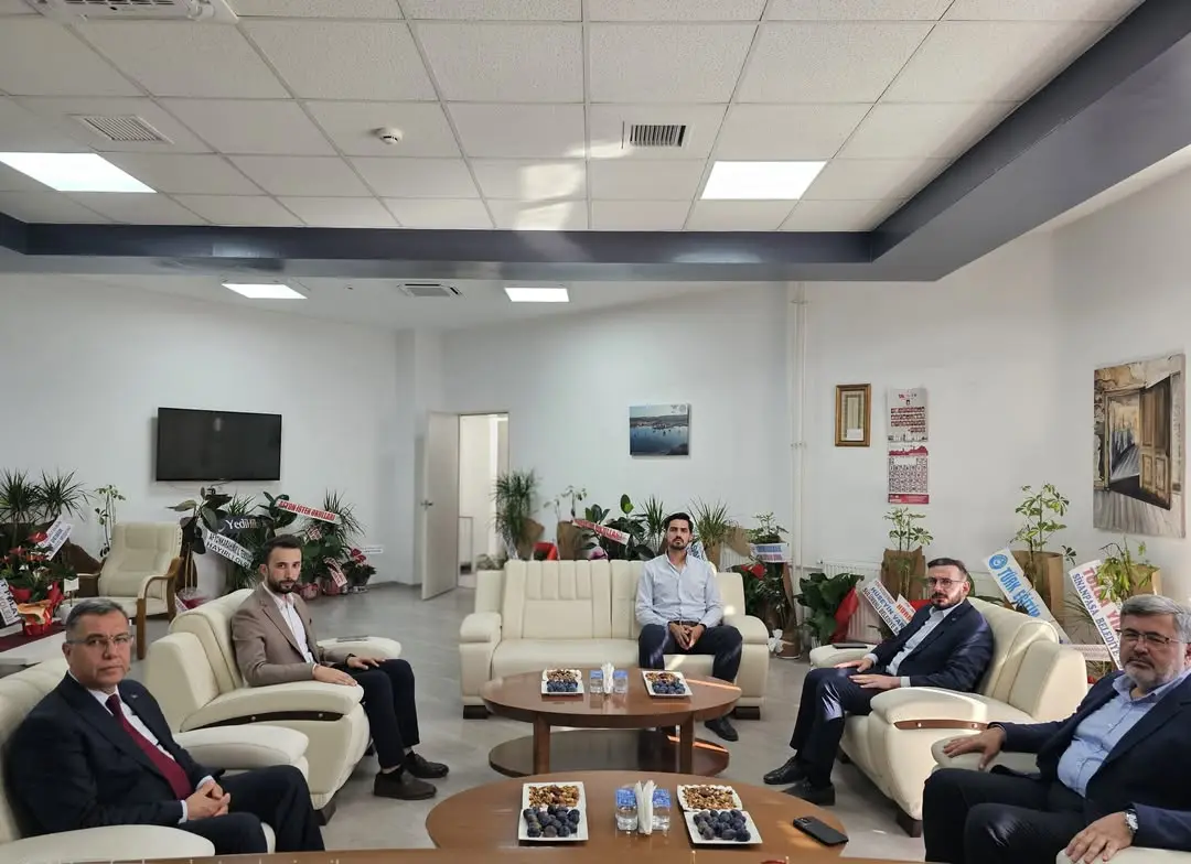 Afyonkarahisar Milletvekili Av. Ali Özkaya, İl Milli Eğitim Müdürü İsmail Altınkaynak'ı Ziyaret Etti