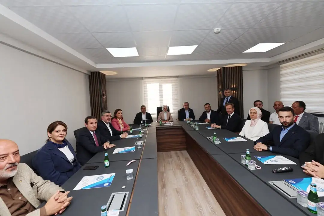 Aile ve Sosyal Hizmetler Bakanı Emirdağ Organize Sanayi Bölgesi'ni Ziyaret Etti