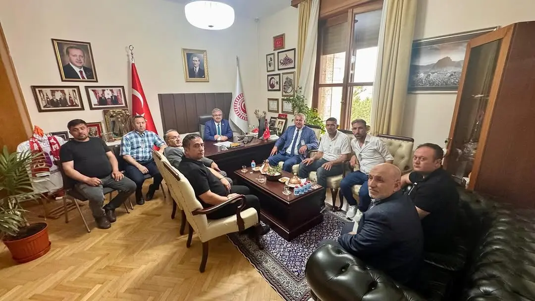 AK Parti İhsaniye İlçe Başkanı ve İl Genel Meclis Üyesi TBMM'de Misafir Edildi