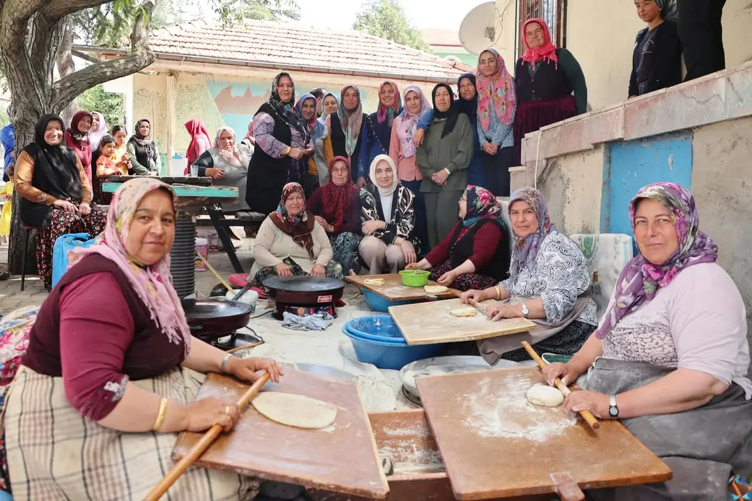 Anadolu’nun Çalışkan ve Fedakar Kadınlarının Ellerinden Yükselen Bereket