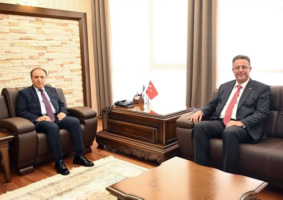 Antalya Bilim Üniversitesi Rektörü Afyon Kocatepe Üniversitesi Rektörü Prof. Dr. Mehmet Karakaş'a Nezaket Ziyaretinde Bulundu