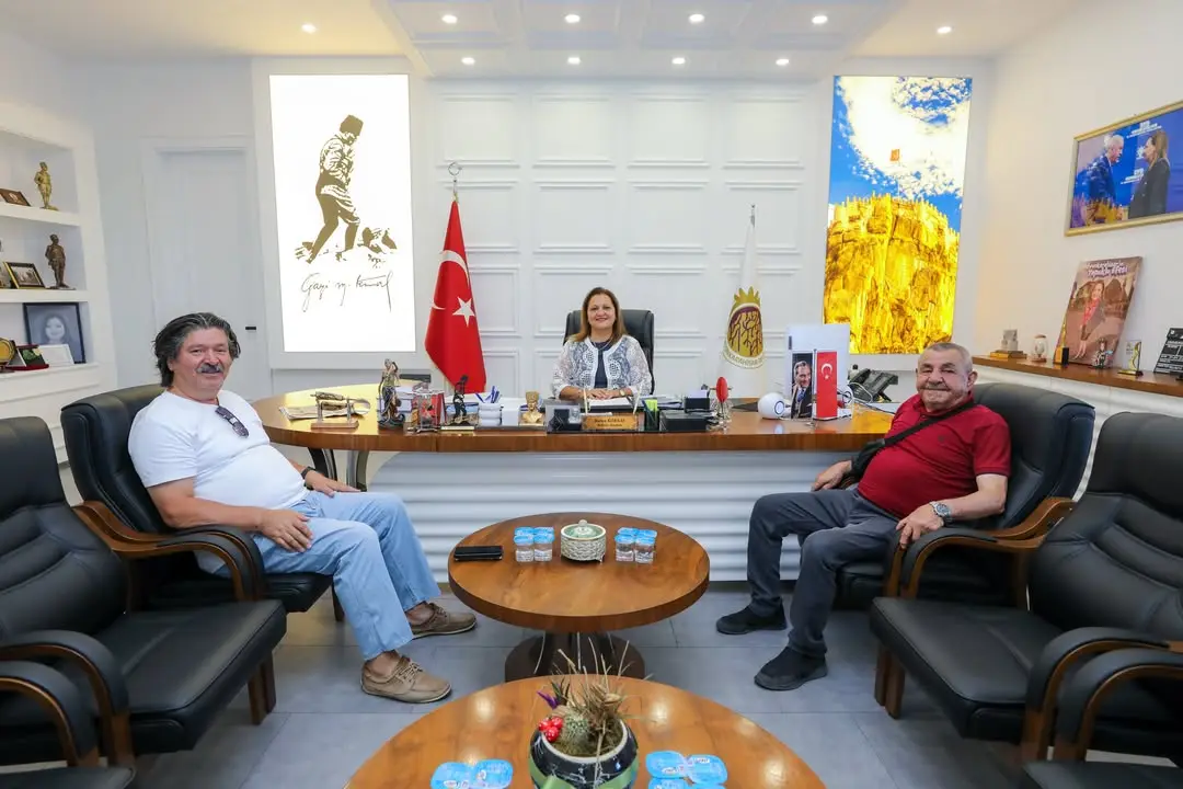 Belçika Gazete Türk Haber Kurucusu Nejdet Özkan ve Adem Dursunoğlu ile Görüştü
