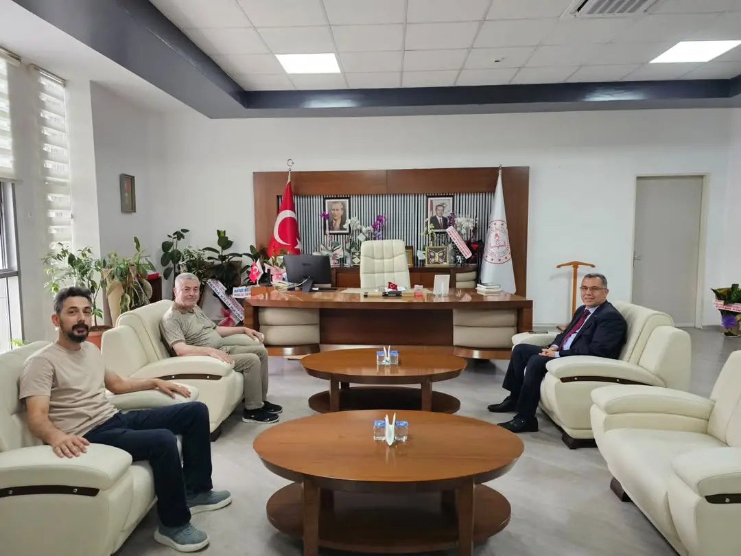 Büyükelçi Dr. Akif Menevşe, İl Milli Eğitim Müdürü İsmail Altınkaynak'ı Ziyaret Etti