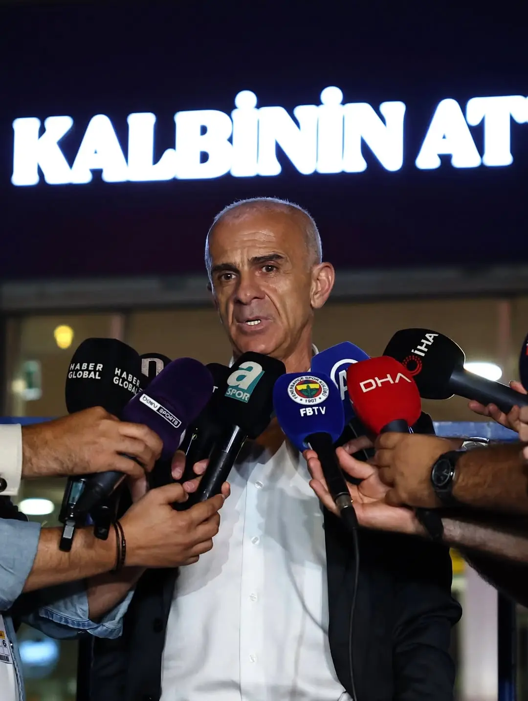 Fenerbahçe Futbol Direktörü Oğuz Çetin'den Önemli Açıklamalar