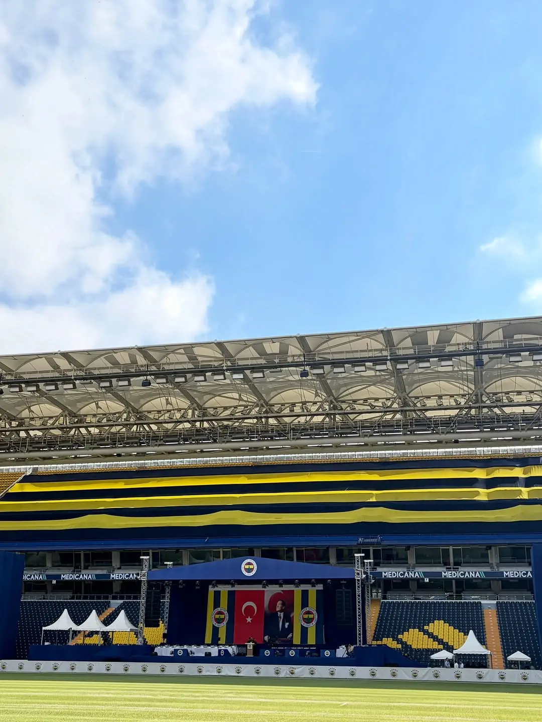 Fenerbahçe Spor Kulübü Chobanistadyum'da Büyük Aile Toplantısı Düzenliyor