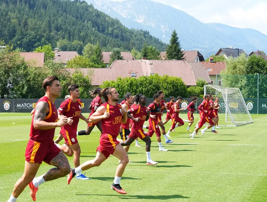 Galatasaray Ailesine Günaydın Mesajı
