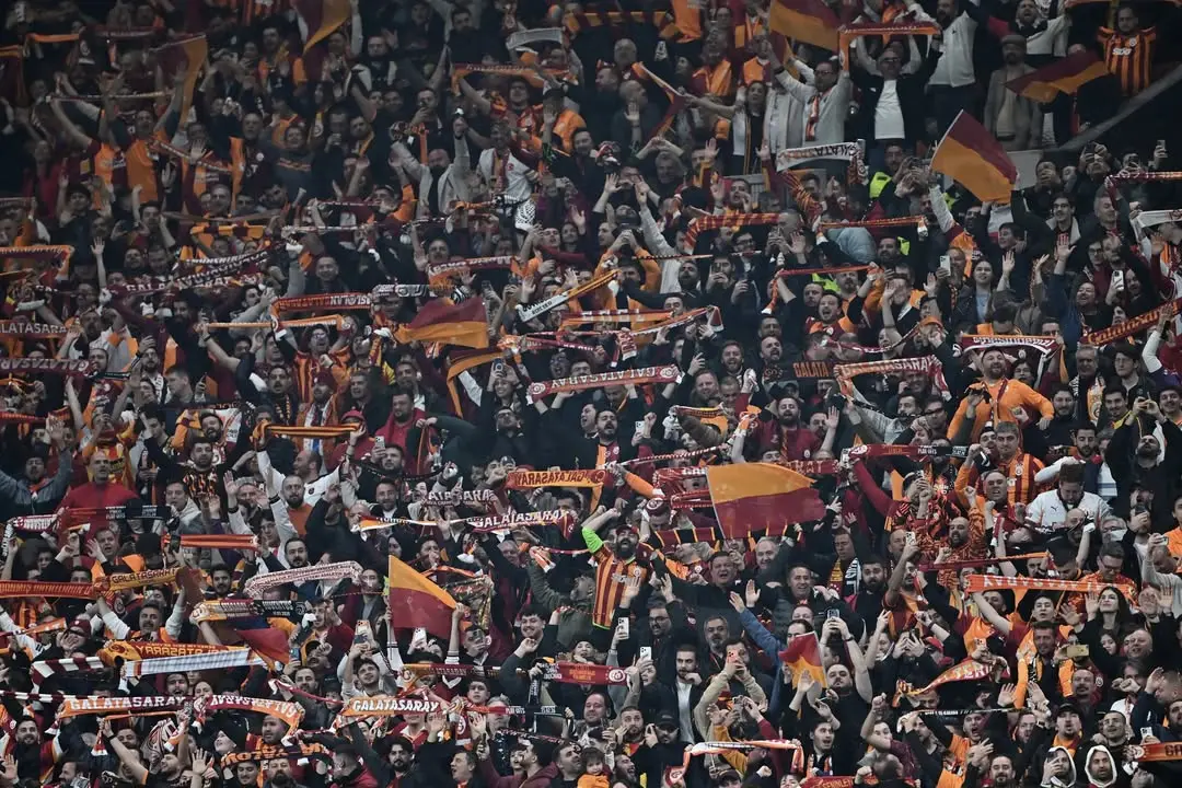Galatasaray Ailesine Günaydın Mesajı