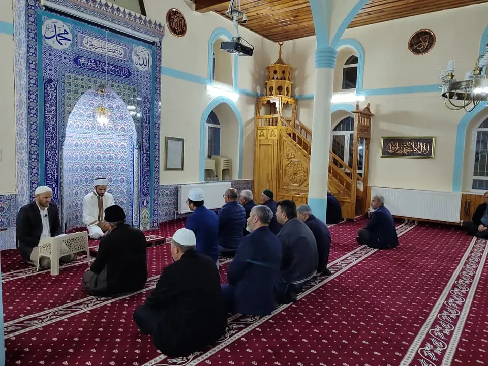 Gülyazı Köyü Camii'nde Sabah Namazı Buluşması