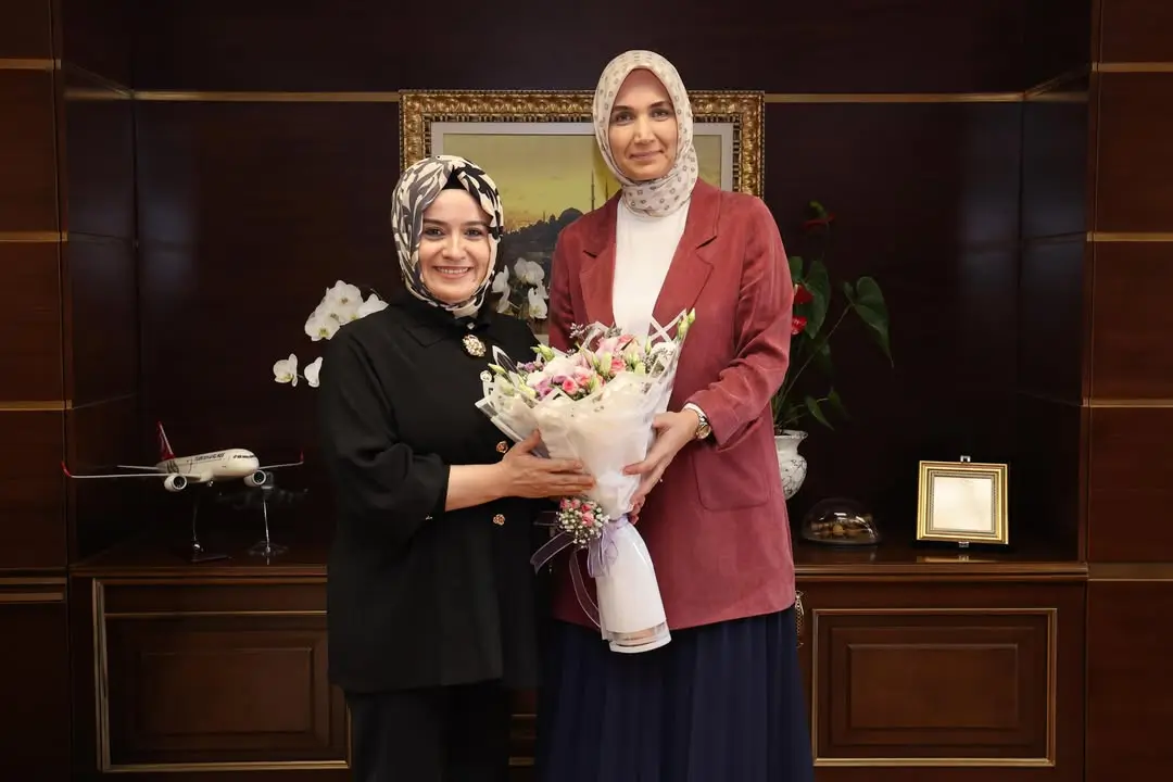 İçişleri Bakan Yardımcısı Kübra Güran Yiğitbaşı, AK Parti Kadın Kolları MKYK Üyesi Derya Balcı ile Bir Araya Geldi