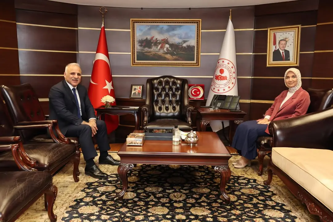 İçişleri Bakan Yardımcısı Kübra Güran Yiğitbaşı, Diyarbakır Valisi Murat Zorluoğlu ile Bir Araya Geldi