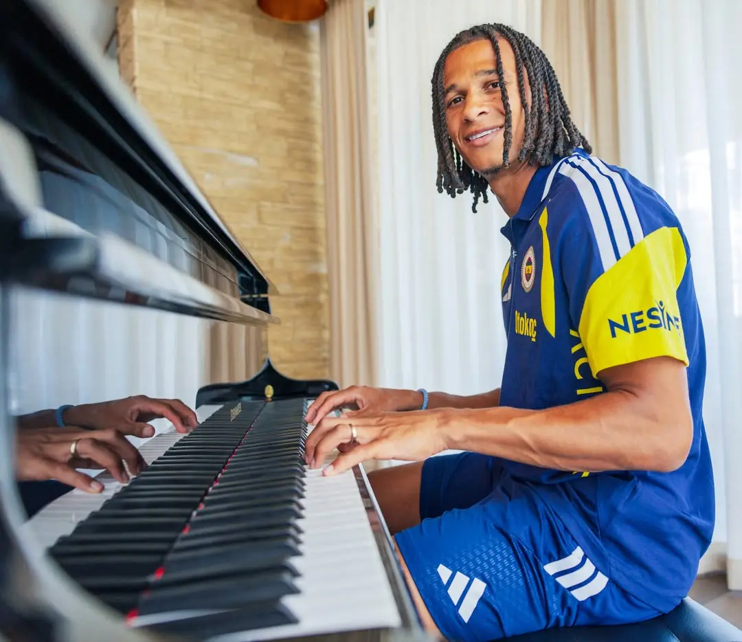 Nathan Aké: Fenerbahçe Taraftarlarına Teşekkür Etti