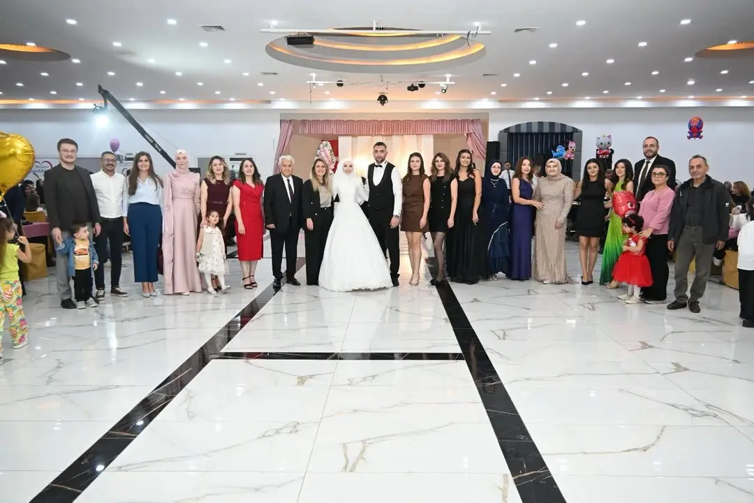 Sandıklı İlçemizde mesleki faaliyetini sürdüren Meslektaşımız Av. Tuğçe ŞAHİN ve kıymetli eşi Mert...