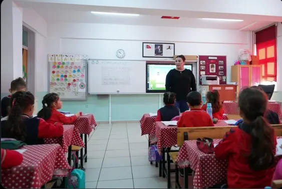 Sözleşmeli Öğretmen Eşlerin İller Arası Yer Değiştirme Duyurusu