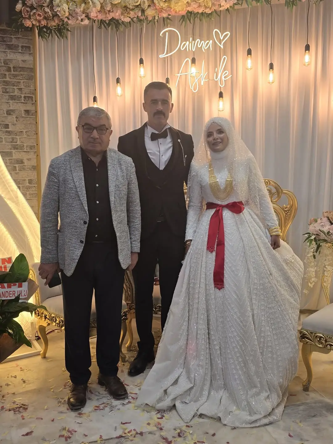 Şuhut Belediye Başkanı Muhuttin Özaşkın'dan Düğün Katılımı Açıklaması