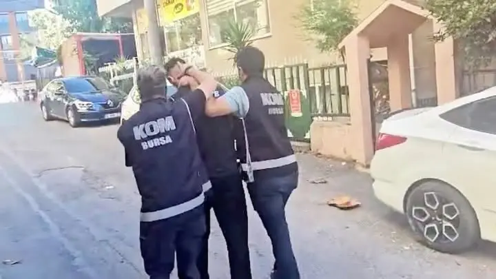 T.C. İçişleri Bakanlığı'nın Operasyonu: 216 Şüpheli Yakalandı
