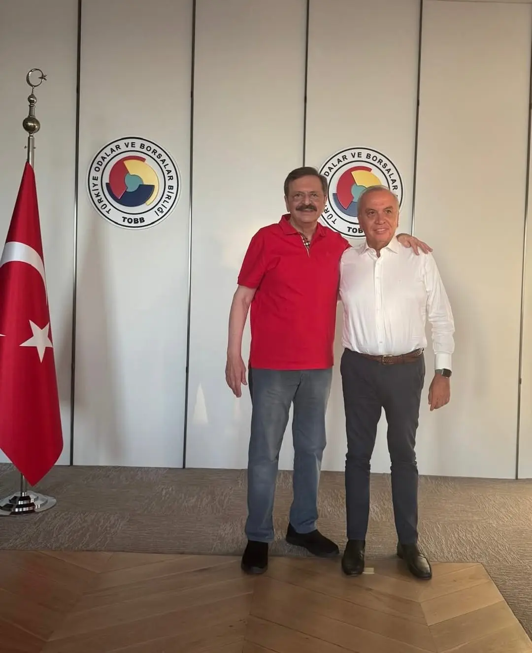 TOBB Başkanı Mustafa Rifat Hisarcıklıoğlu, İzmir Ticaret Odası Meclis Üyesi Adnan Bozbay'ı Birliğinde Ağırladı