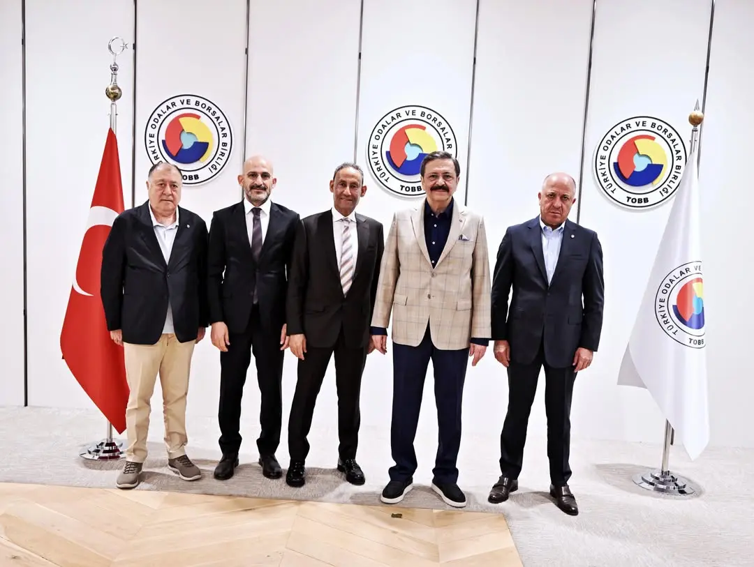 TOBB Başkanı Mustafa Rifat Hisarcıklıoğlu, Katar Ticaret Odası Yönetim Kurulu Üyesi Ali bin Abdüllatif Al Misnedi'yi Birliğinde Ağırladı