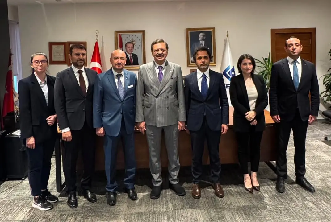TOBB Başkanı Mustafa Rifat Hisarcıklıoğlu, SEDDK Başkanı Davut Menteş'i Ziyaret Etti