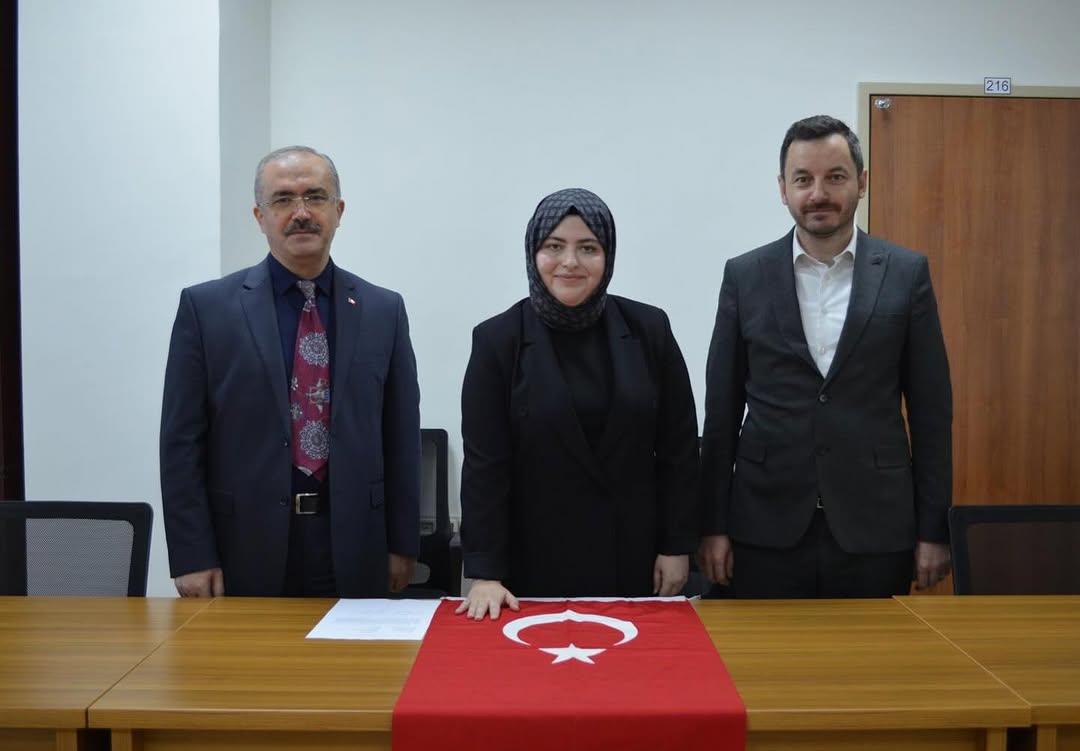 Afyonkarahisar Aile ve Sosyal Hizmetler İl Müdürlüğü'nde Avukat Akile Beyza Gümüş'ün Yemin Töreni