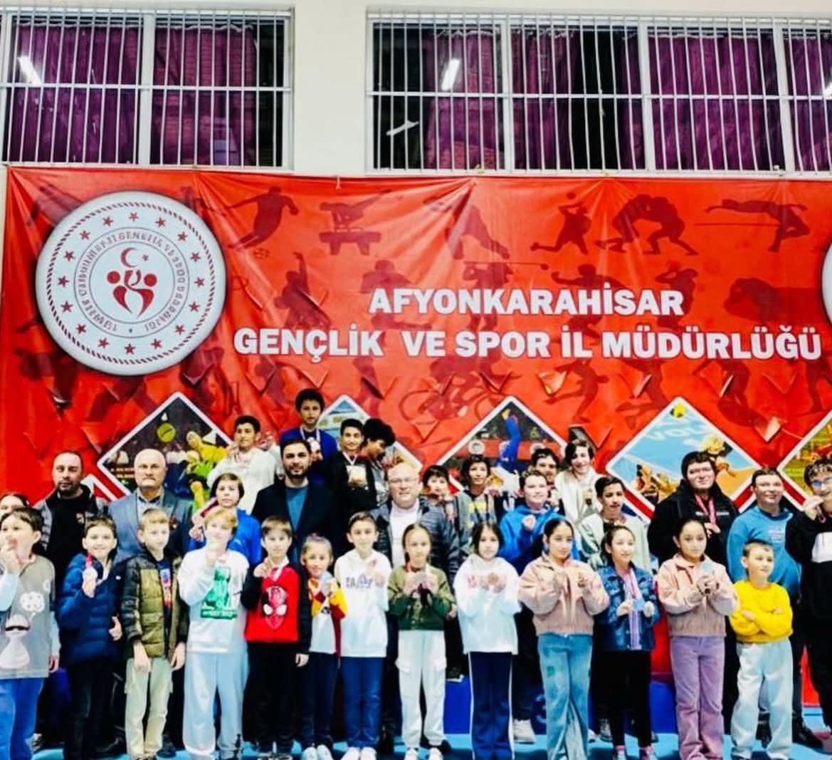 Küçükler ve Yıldızlar Satranç İl Birinciliği Müsabakaları Tamamlandı
